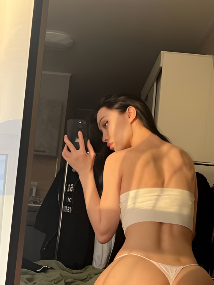 Лизочка привлекальеная девушка из Миусинска цена от 10000 руб