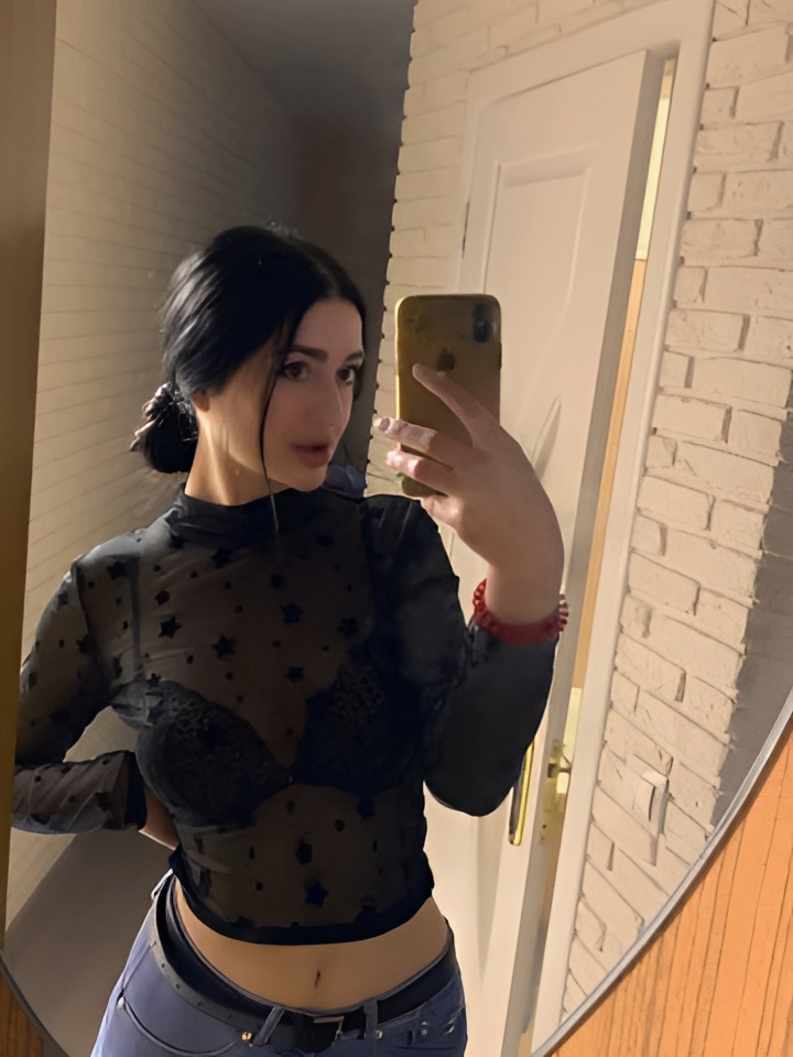 Софа привлекальеная девушка из Миусинска цена от 4000 руб