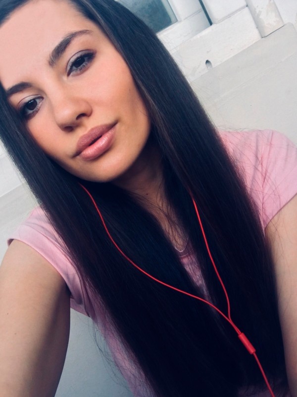 Дарьяна привлекательная девушка из Миусинска цена от 3500 руб