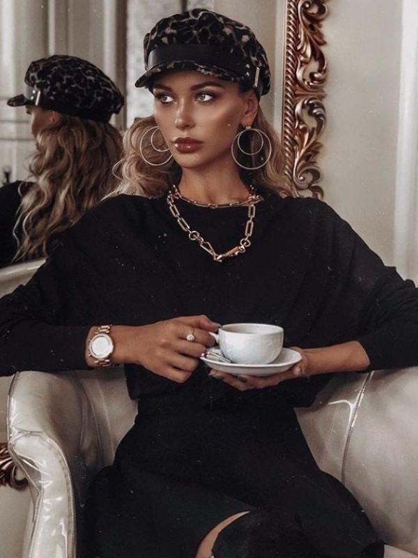 Яна привлекательная девушка из Миусинска цена от 3500 руб